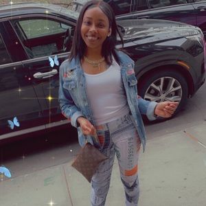 Meet your Posher, Twana